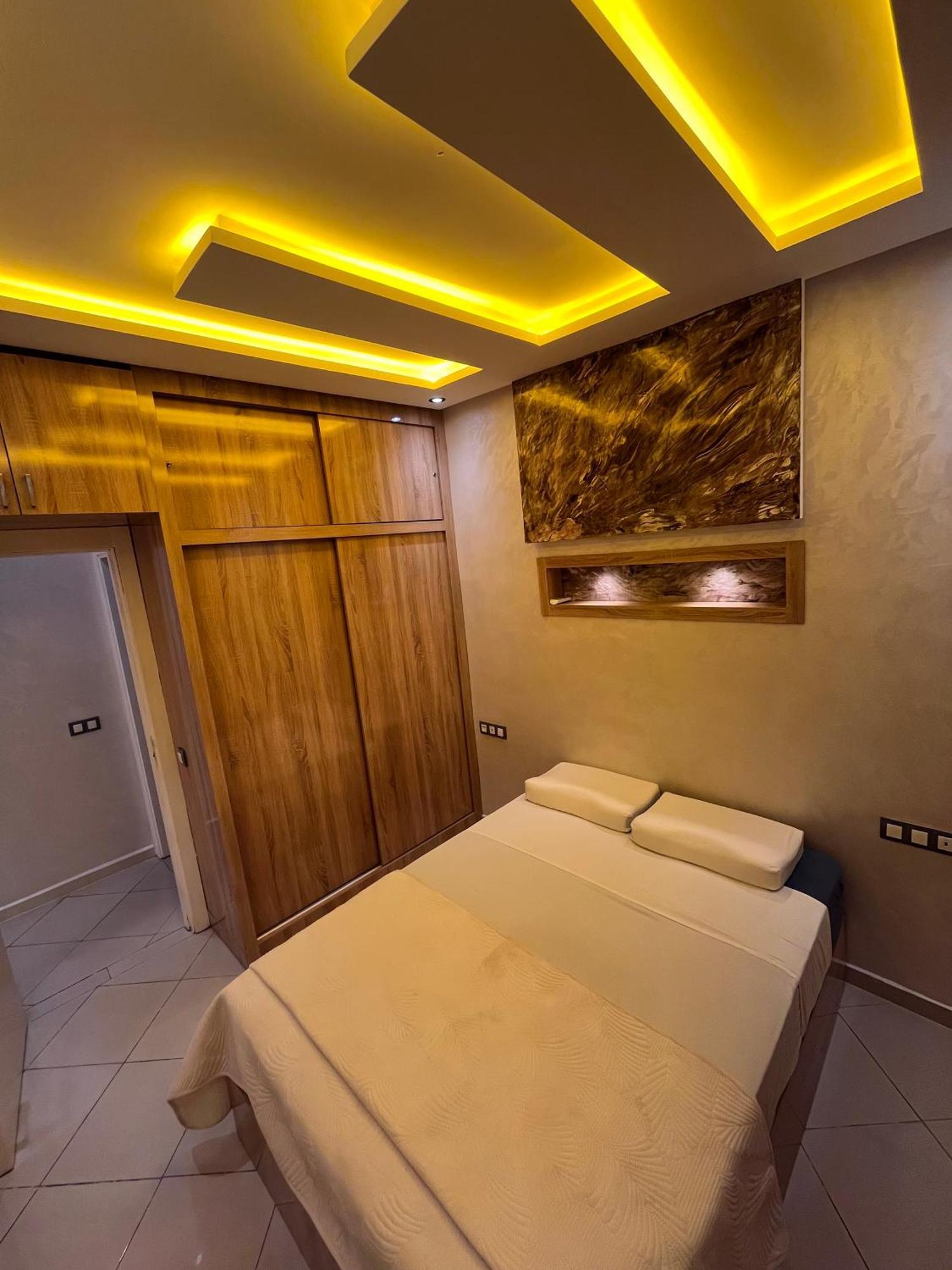 Appartement Renove Avec Style Et Parking Surveille Marrakesh Esterno foto